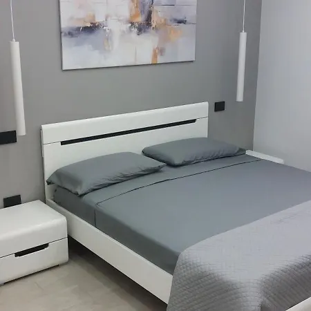 Grancara House Bed and breakfast Pannaconi
