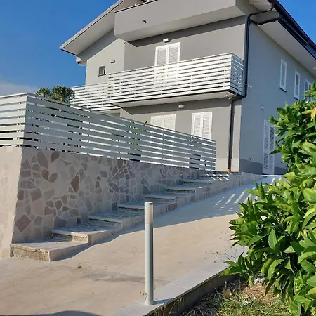 Grancara House 3*